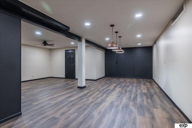 3606 S 74th Street, Omaha, NE 68124