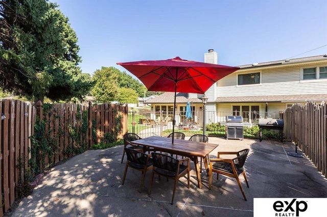 3606 S 74th Street, Omaha, NE 68124