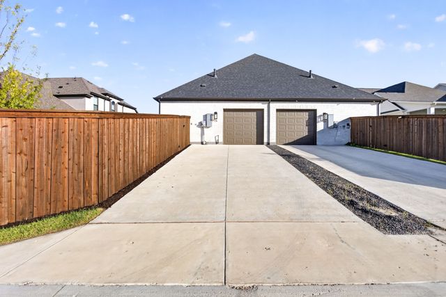 14424 Walsh Avenue, Fort Worth, TX 76008