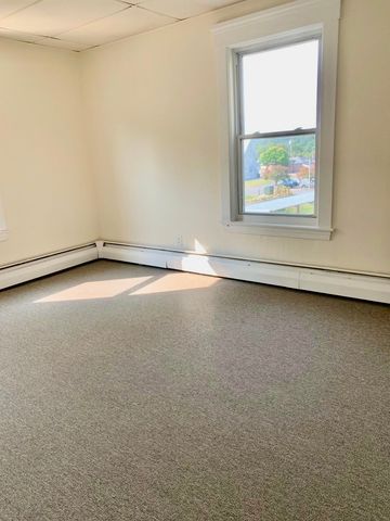 22 Tracy Street, Lebanon, NH 03784
