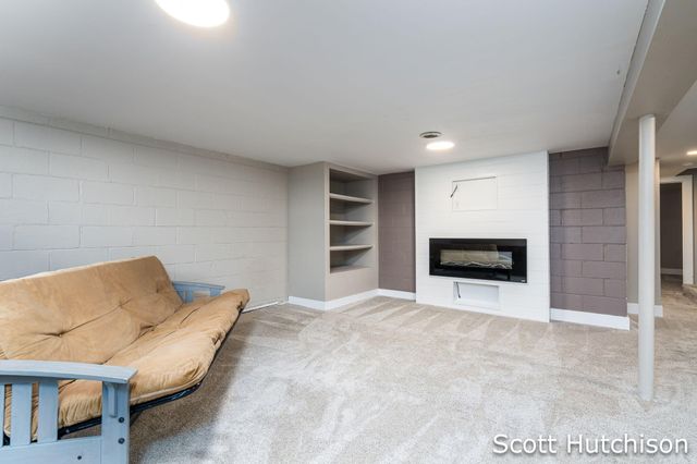 4171 Miramar Avenue NE, Grand Rapids, MI 49525