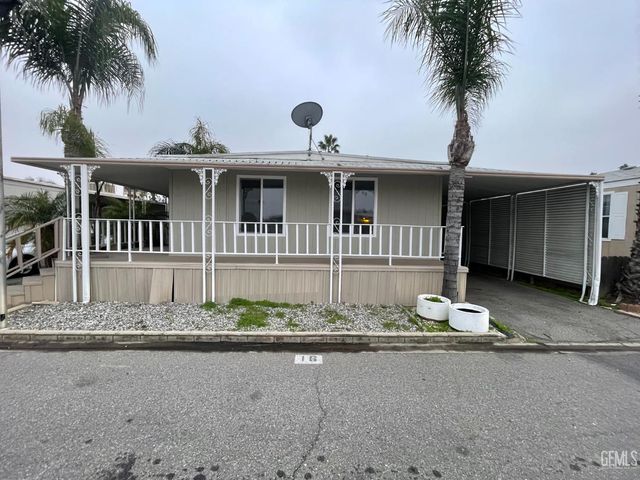 16 Torrey Pine Lane, Bakersfield, CA 93308