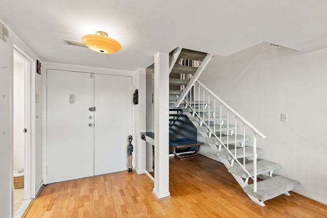406 Paradise Road 3H, Swampscott, MA 01907