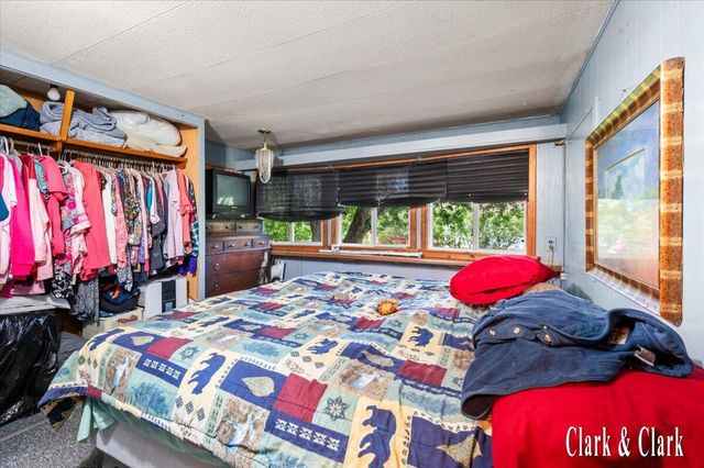 1511 E Croton Drive, Newaygo, MI 49337