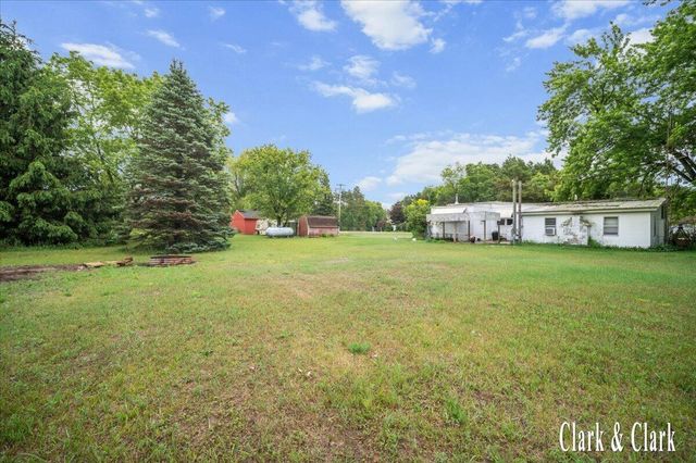1511 E Croton Drive, Newaygo, MI 49337