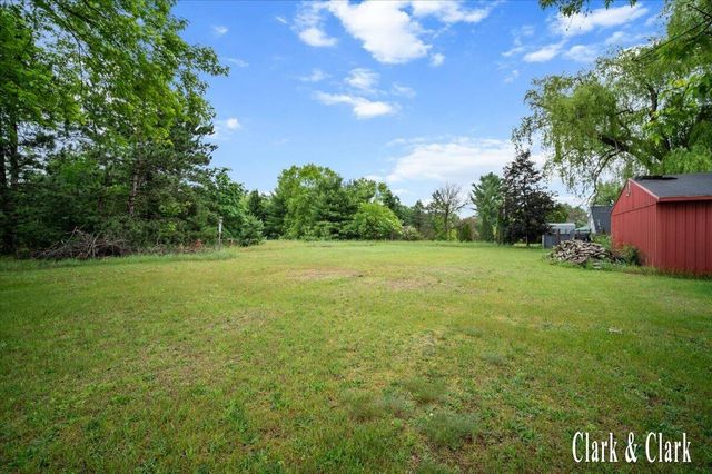 1511 E Croton Drive, Newaygo, MI 49337