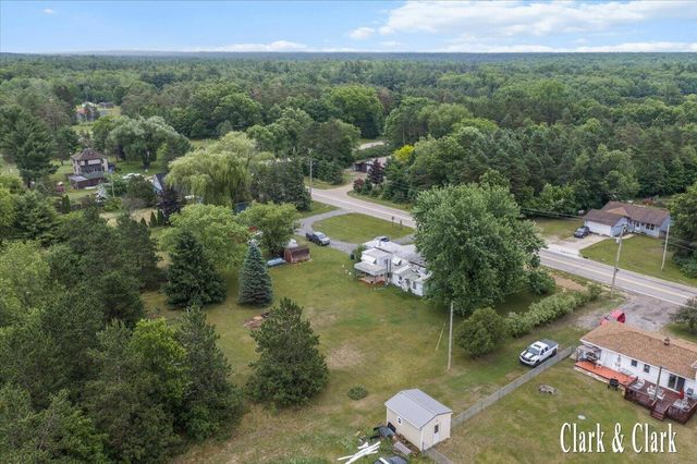1511 E Croton Drive, Newaygo, MI 49337