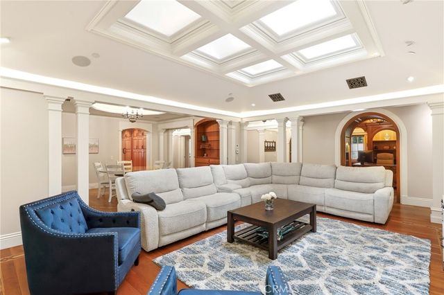752 N Creekview, Orange, CA 92869