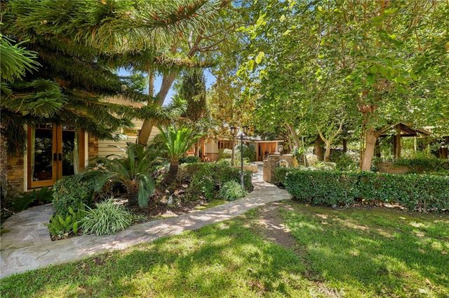 752 N Creekview, Orange, CA 92869