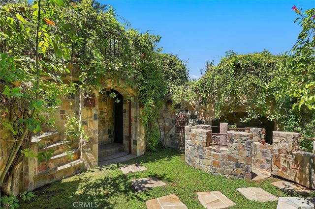752 N Creekview, Orange, CA 92869