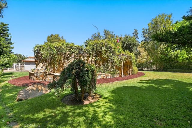 752 N Creekview, Orange, CA 92869