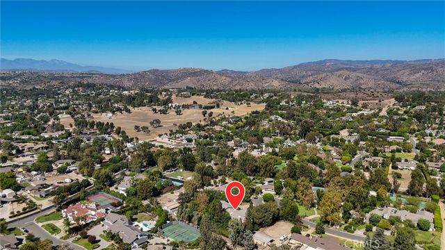 752 N Creekview, Orange, CA 92869