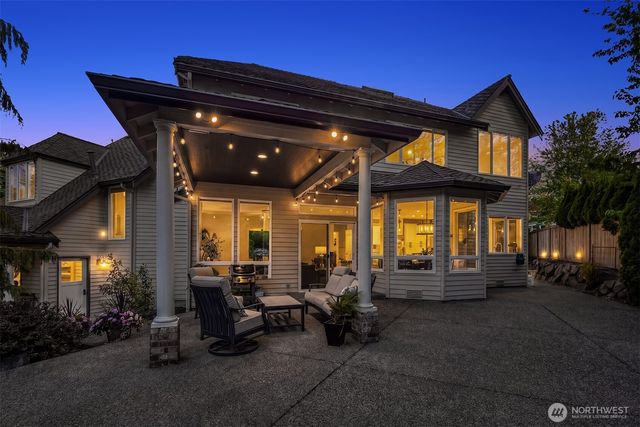 15817 277th Avenue NE, Duvall, WA 98019