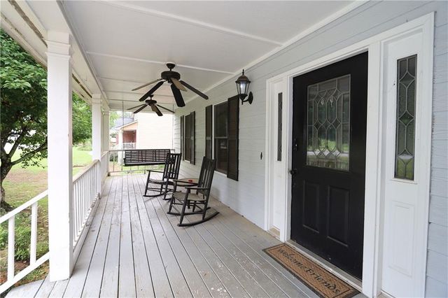 1710 Meadowchase Court, Snellville, GA 30078