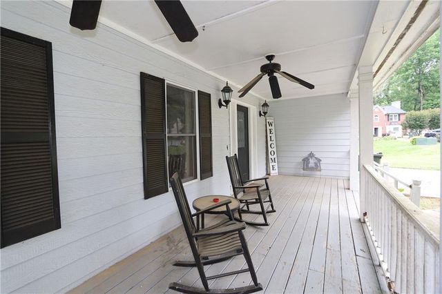 1710 Meadowchase Court, Snellville, GA 30078