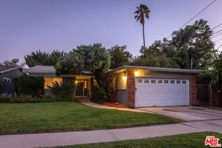 16750 Valerio Street, Lake Balboa, CA 91406