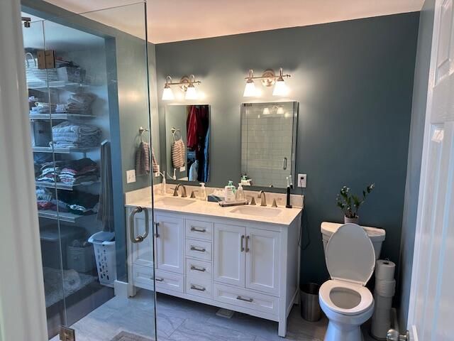 1020 Crestview Drive 1020 Crestview Drive, Troy, OH 45373