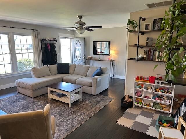 1020 Crestview Drive 1020 Crestview Drive, Troy, OH 45373