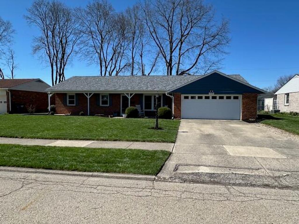 1020 Crestview Drive 1020 Crestview Drive, Troy, OH 45373