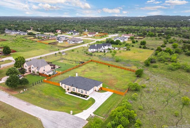 1415 Paladin, Spring Branch, TX 78070