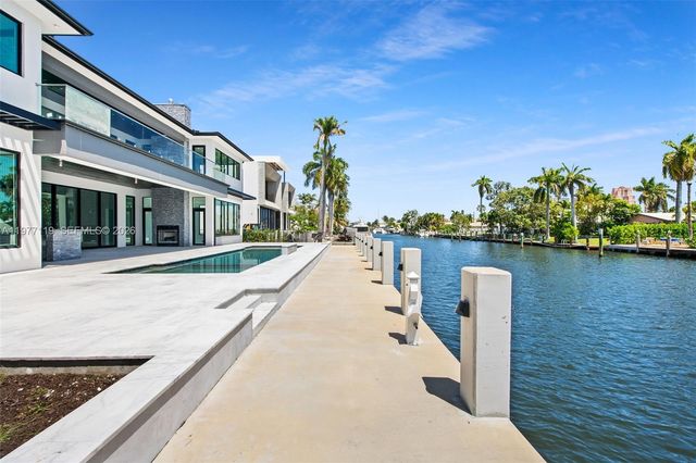 2848 NE 26th Pl, Fort Lauderdale, FL 33306