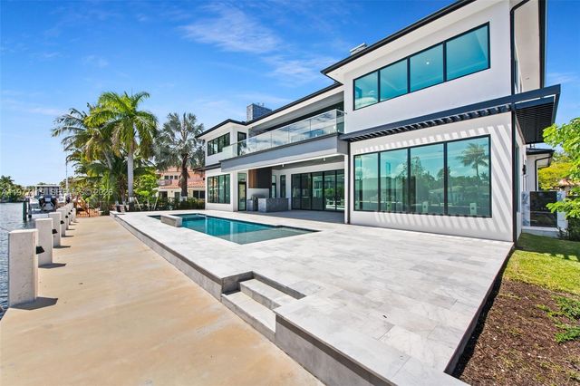 2848 NE 26th Pl, Fort Lauderdale, FL 33306