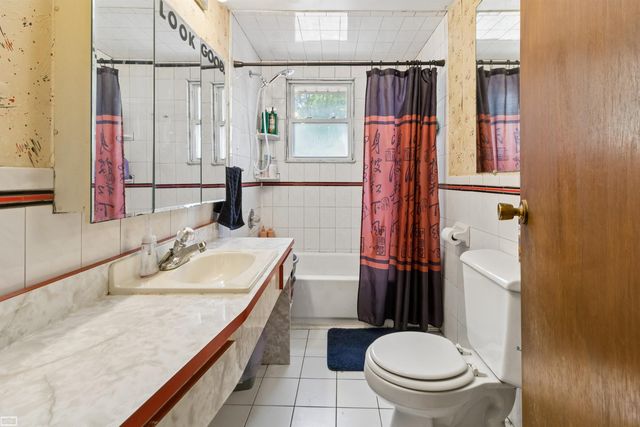 27119 Blum Street, Roseville, MI 48066