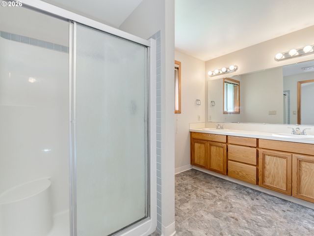 12908 Nw 39TH Ave, Vancouver, WA 98685