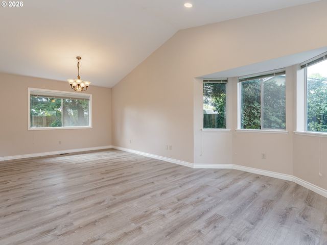 12908 Nw 39TH Ave, Vancouver, WA 98685