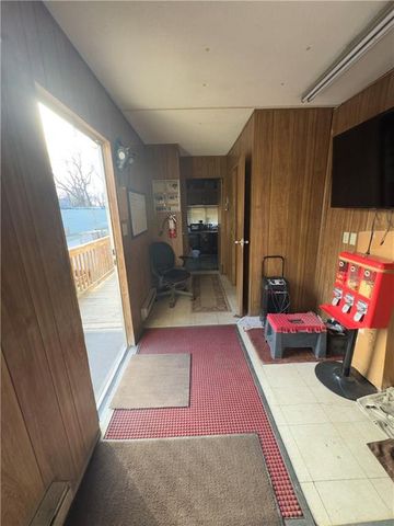 2450 Cheyenne Street, Kansas City, KS 66106