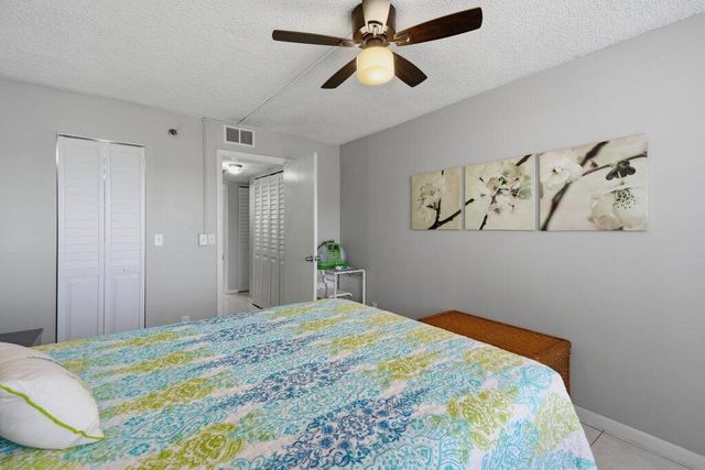 4640 Lucerne Lakes Boulevard W 404, Lake Worth, FL 33467