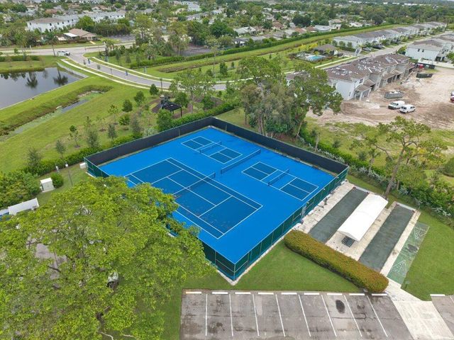 4640 Lucerne Lakes Boulevard W 404, Lake Worth, FL 33467