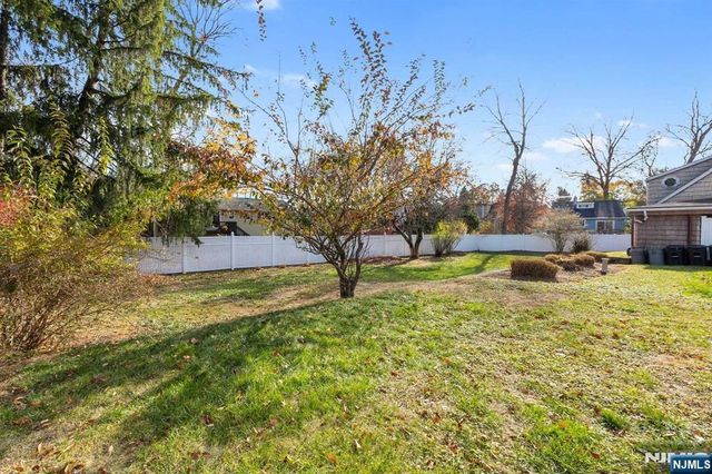 49 Fairview Avenue 47, Closter, NJ 07624