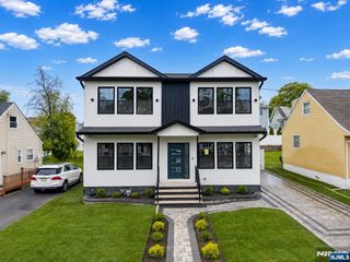 55 Long Hill Drive, Clifton, NJ 07013