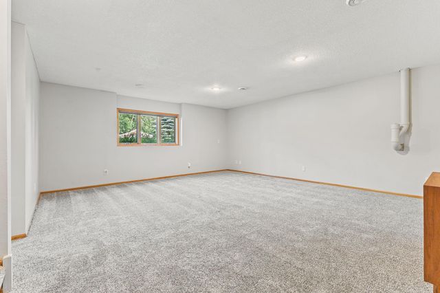 4709 358th Street, North Branch, MN 55056