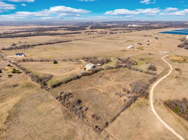 10400 Baucum Road, Midlothian, TX 76065
