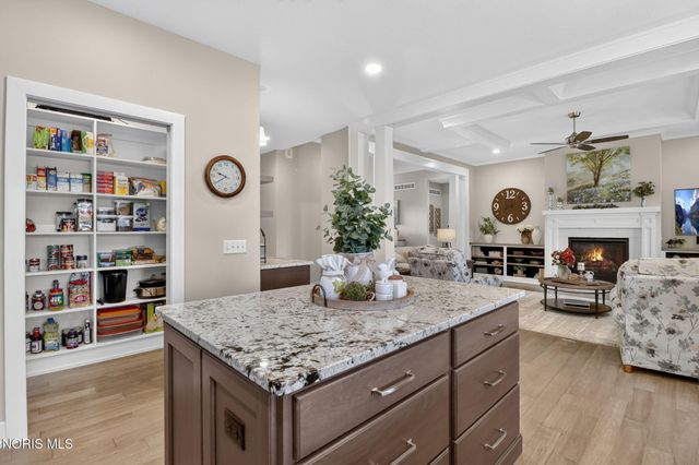4450 Post Office Circle, Maumee, OH 43537