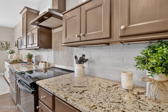 4450 Post Office Circle, Maumee, OH 43537