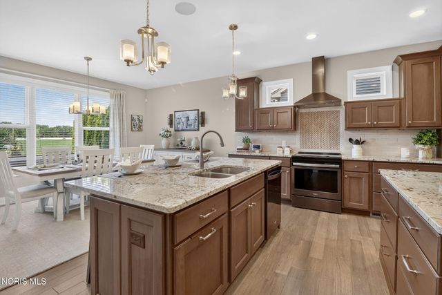 4450 Post Office Circle, Maumee, OH 43537