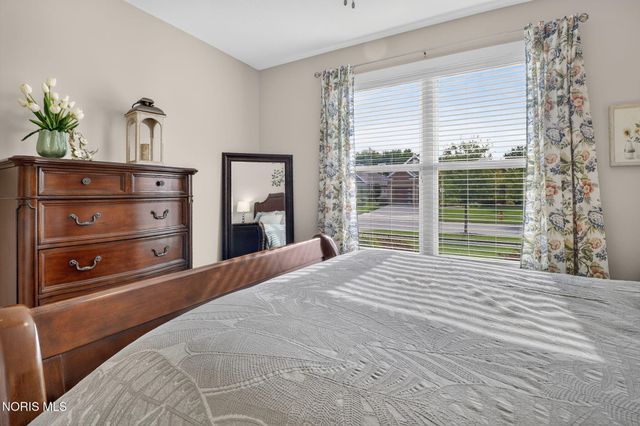 4450 Post Office Circle, Maumee, OH 43537