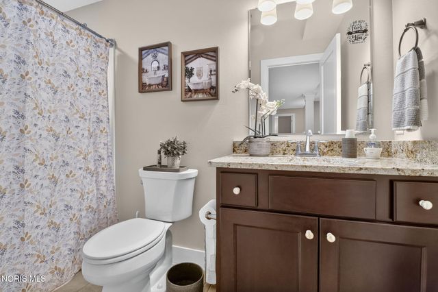 4450 Post Office Circle, Maumee, OH 43537