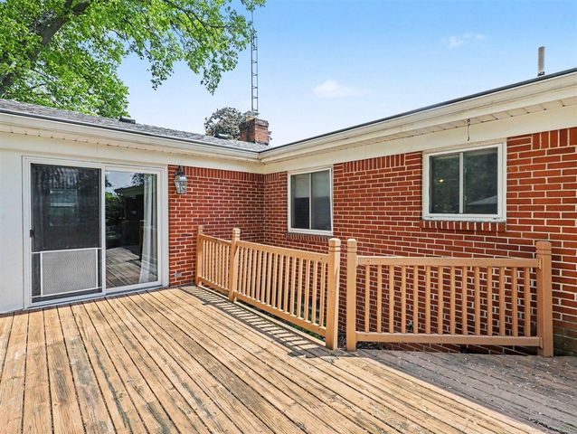 1184 Oakmont Drive, Temperance, MI 48182
