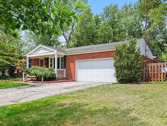 1184 Oakmont Drive, Temperance, MI 48182