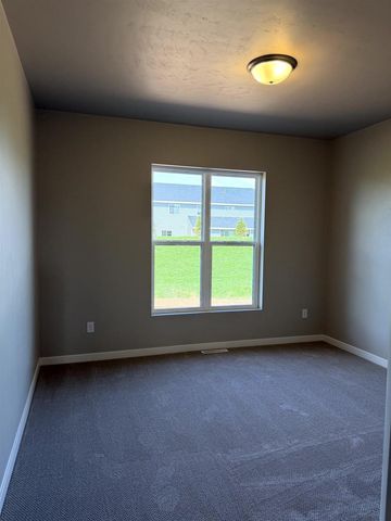 1415 DIVINITY DRIVE, De Pere, WI 54115