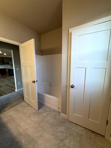 1415 DIVINITY DRIVE, De Pere, WI 54115