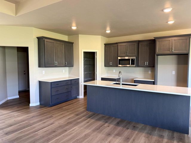 1415 DIVINITY DRIVE, De Pere, WI 54115