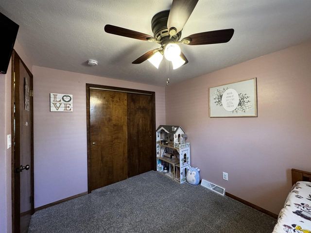 1404 PONDEROSA AVENUE, Green Bay, WI 54313
