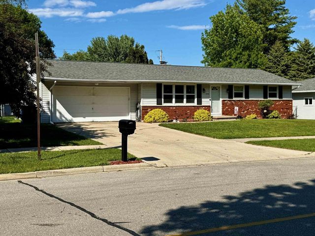 1404 PONDEROSA AVENUE, Green Bay, WI 54313