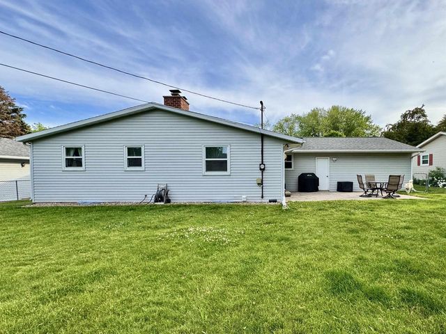 1404 PONDEROSA AVENUE, Green Bay, WI 54313