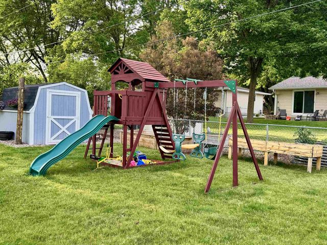 1404 PONDEROSA AVENUE, Green Bay, WI 54313
